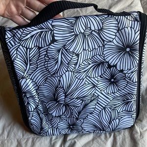 🖤BATHROOM BAG🖤